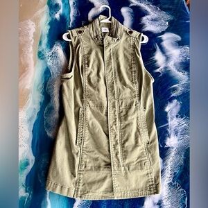 Women’s CAbi 5101 Olive Green Zip Utility Explorer Vest SIZE Small Like NEW
